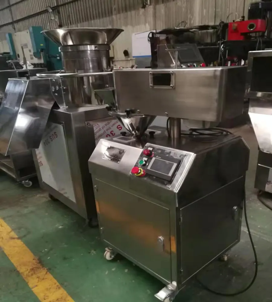 A Dry Compression Granulator for Additive-Free Granulation
